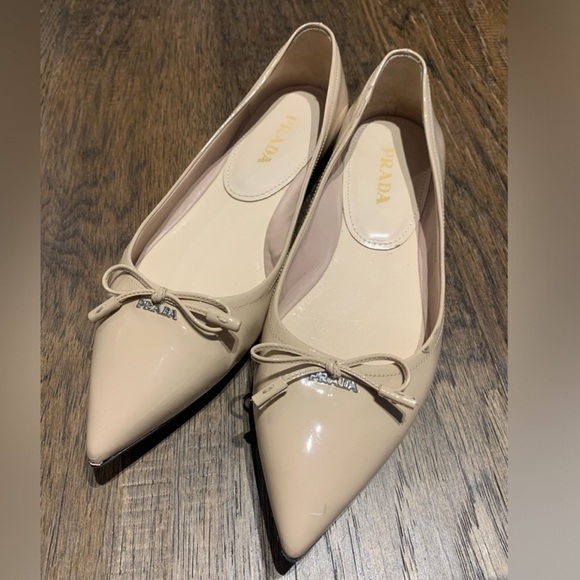 Authentic Prada Women's Beige Bow Flats - Picture 2 of 8